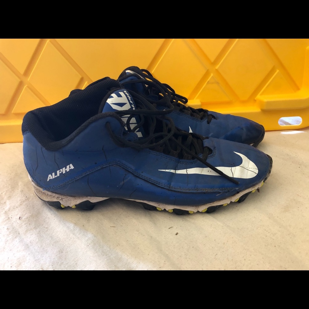 Men’s Nike football cleats, size 10.5 "Cracked" look, worn only a few times